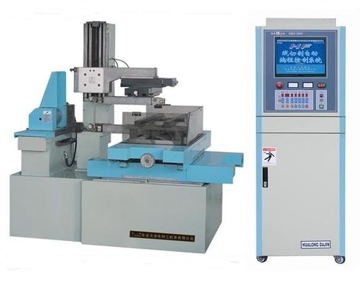 70mm U.V の軸線のフル オートマチック EDM の打抜き機/装置