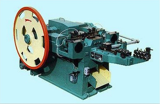 リベットの釘のための機械高速を作る産業自動ワイヤー釘